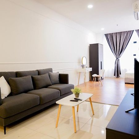 Itcc Manhattan Suites By Pinstay Penampang Buitenkant foto